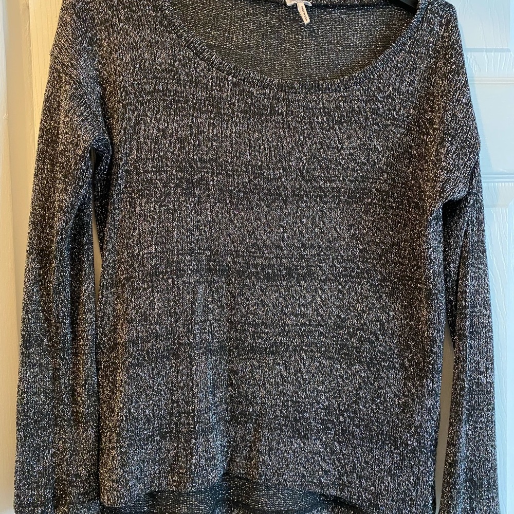 Splendid Small Silver and Black Top